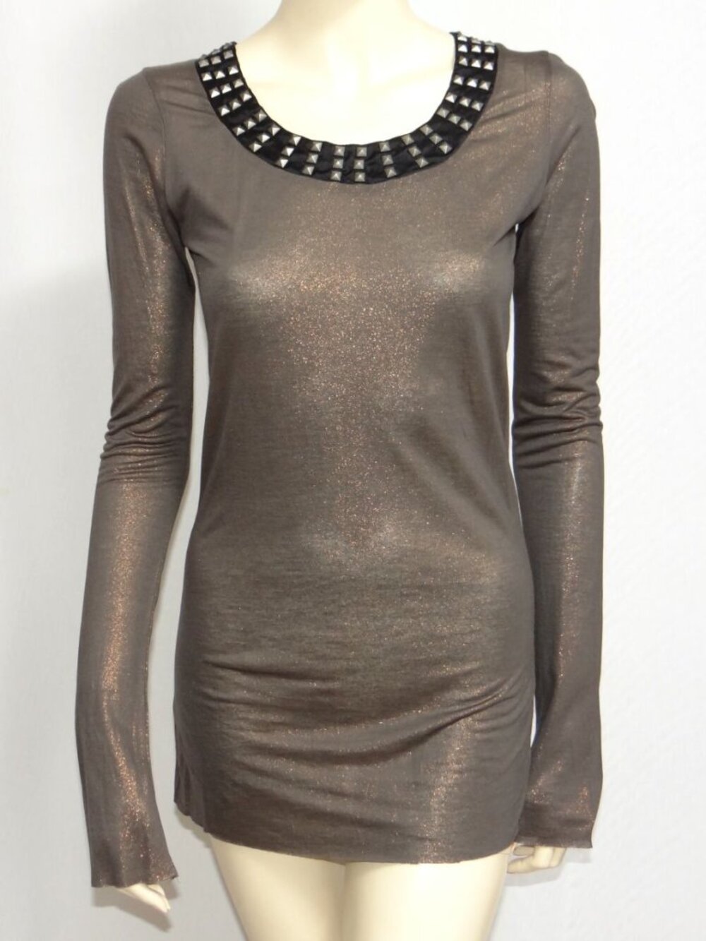 Vintage THOMAS WYLDE studded collar long sleeve top SMALL NWT